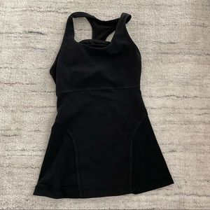 Lululemon racerback tank with shelf bra